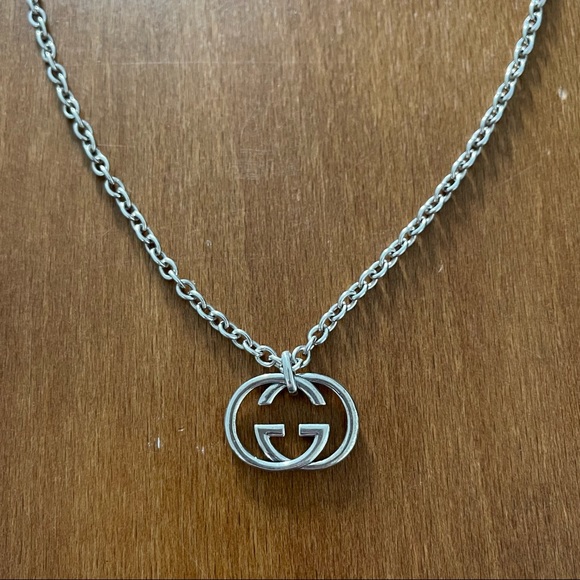 Gucci 925 Sterling Silver “GG” Logo Pendant Interlocking Chain Necklace - Picture 3 of 12